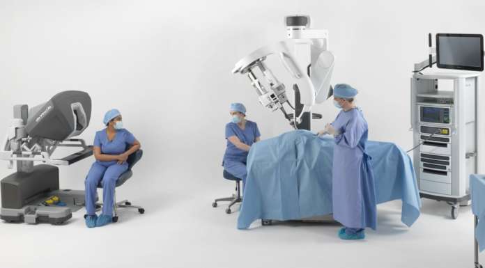Il nuovo da Vinci allunga le mani ab Medica sulla chirurgia non invasiva